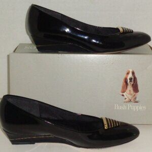 Hush Puppies Black Patent Leather Wedge Shoes 7.5 N Slip On Gold Embellishment